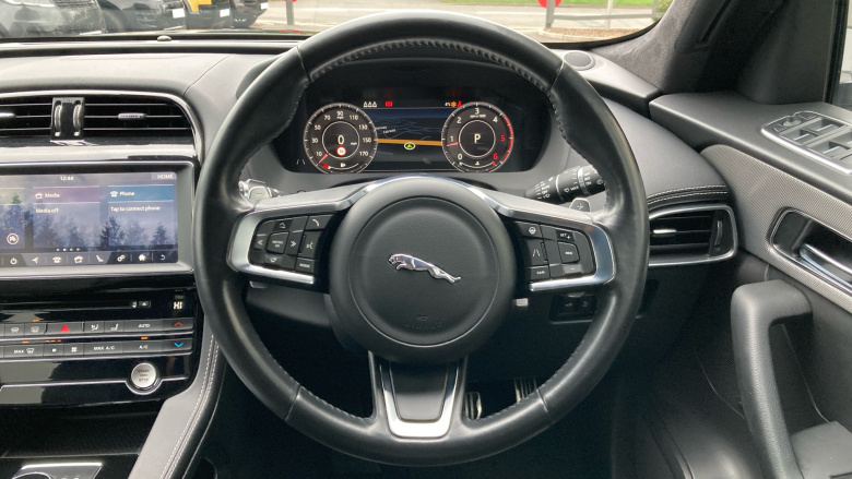 Jaguar F-Pace 2.0d [180] Chequered Flag 5dr Auto AWD Diesel Estate